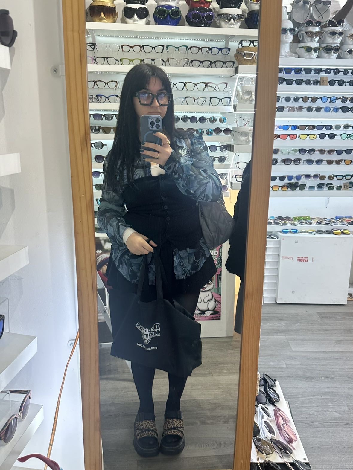 User Leyla profile image