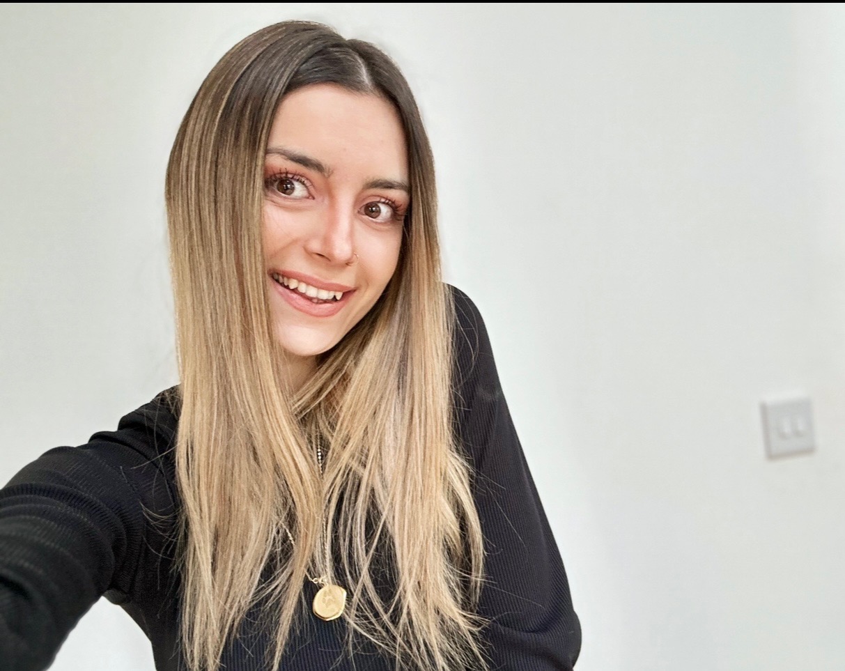 User Amy profile image