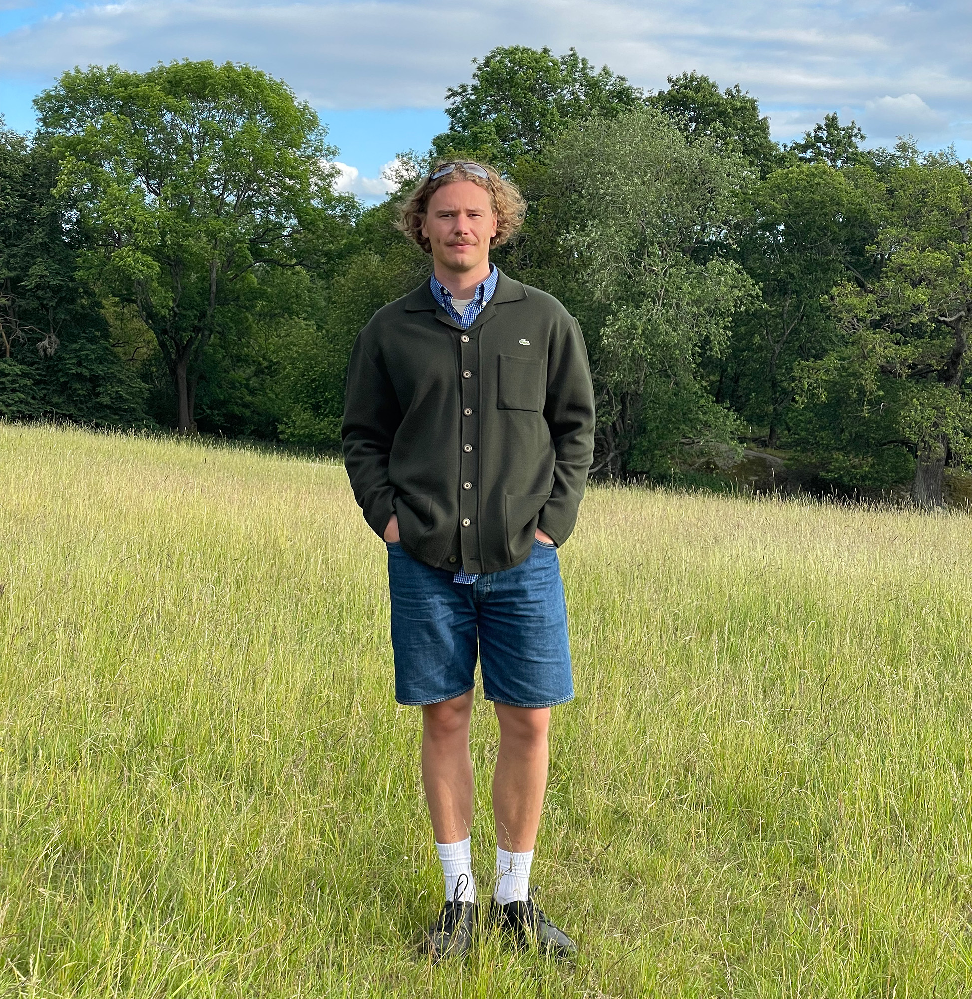 User Theodor profile image