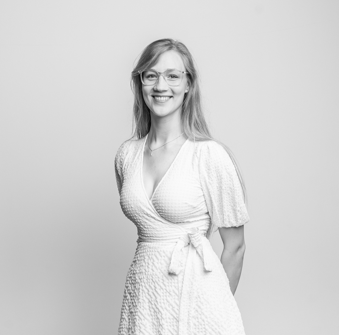 User Hajnalka profile image